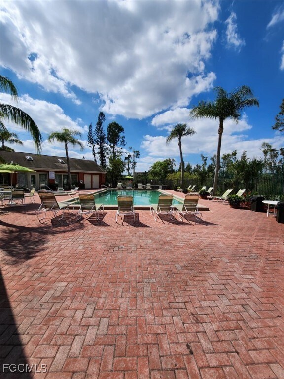 Foto del edificio - 2845 Winkler Ave