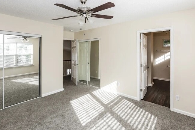 Building Photo - 8611 Meadowmont View Dr