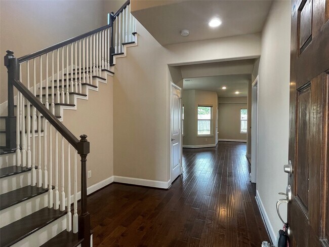 Foto del edificio - 9318 Drewberry St