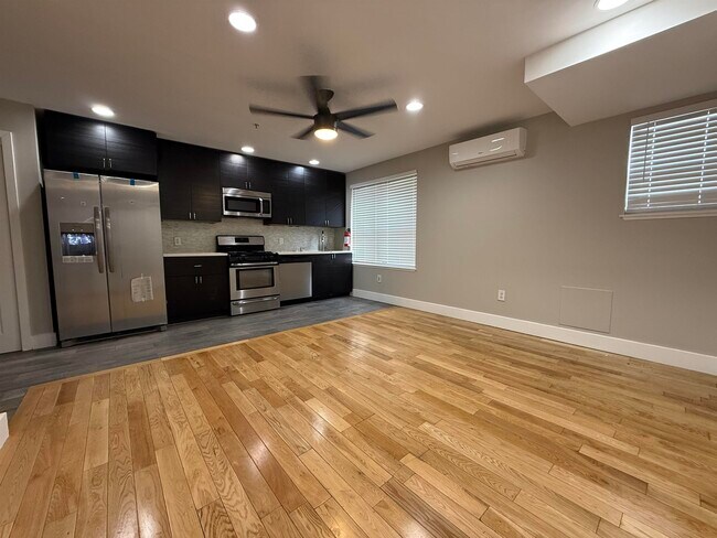 Foto del edificio - 73-75-75 Ferry St