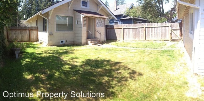 Building Photo - 2 br, 1 bath House - 3004 Meridian St