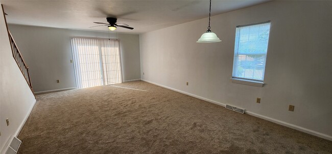 Building Photo - 3210 Dynes Ave