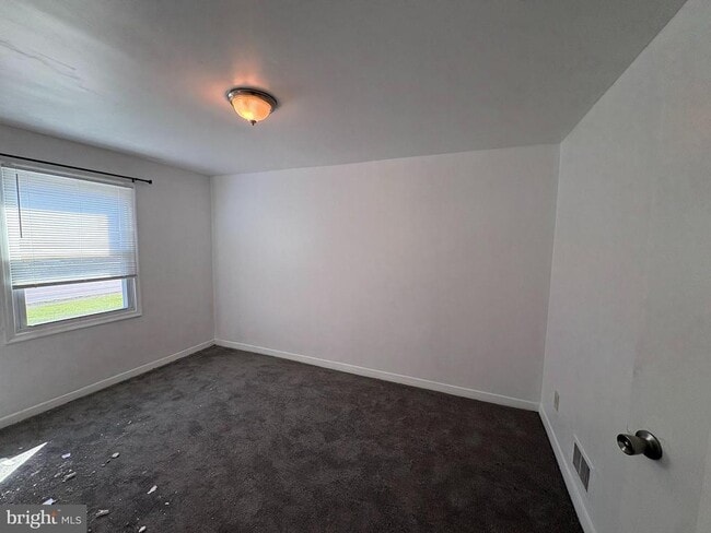 Building Photo - 2409 Bloomsdale Rd