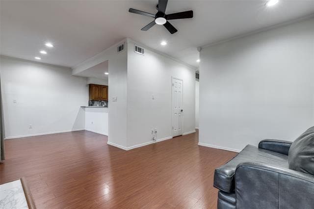 Foto del edificio - 5100 Verde Valley Ln