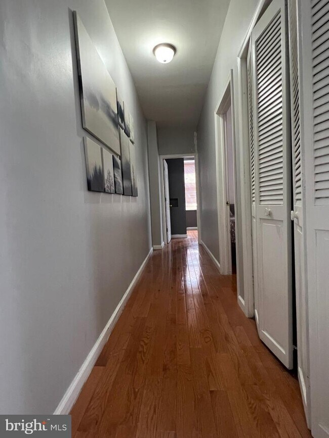 Foto del edificio - 1811 Fairmount Ave