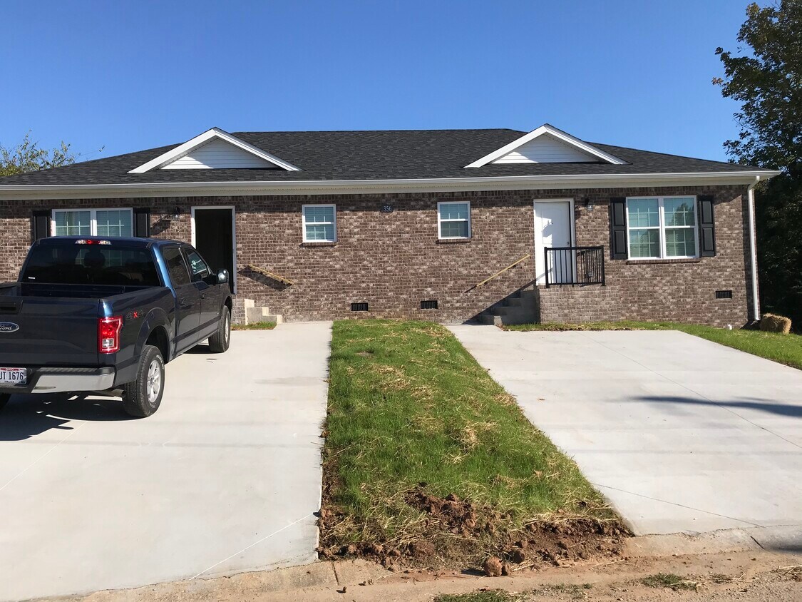 356 Catalpa Cir, Bowling Green, KY 42104 Townhome Rentals in Bowling Green KY