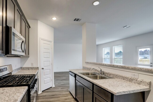 Foto del edificio - 16754 Rover Ln