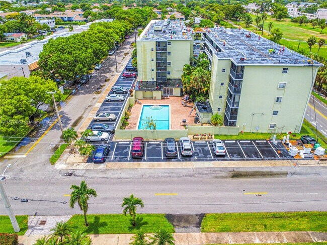 Foto del edificio - 1425 Arthur St