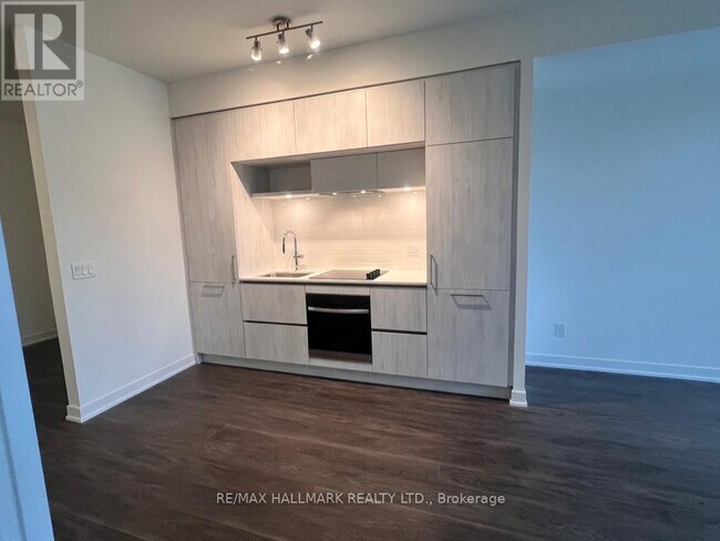 Photo du bâtiment - 6 David Eyer Rd