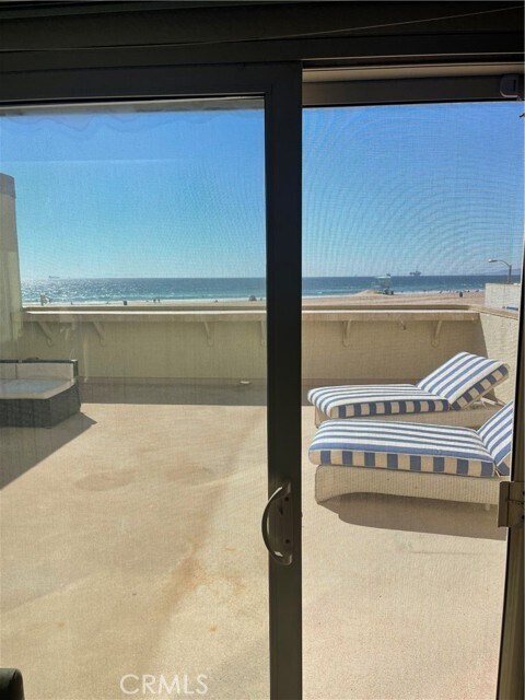 Foto del edificio - 711 Pacific Coast Hwy