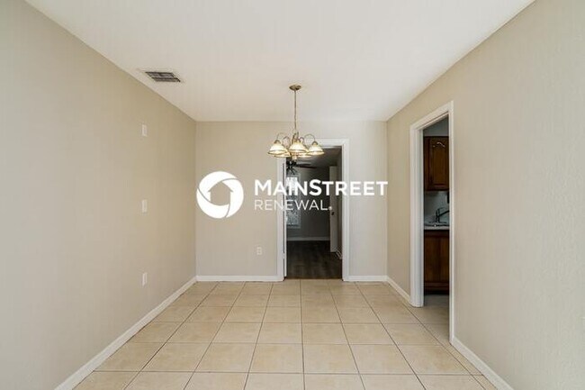 Foto del edificio - 4 Bedroom Pet-Friendly Home in St. Cloud, FL with Main Street Renewal