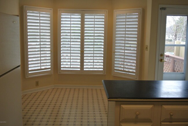 Building Photo - 103 Opal Ct