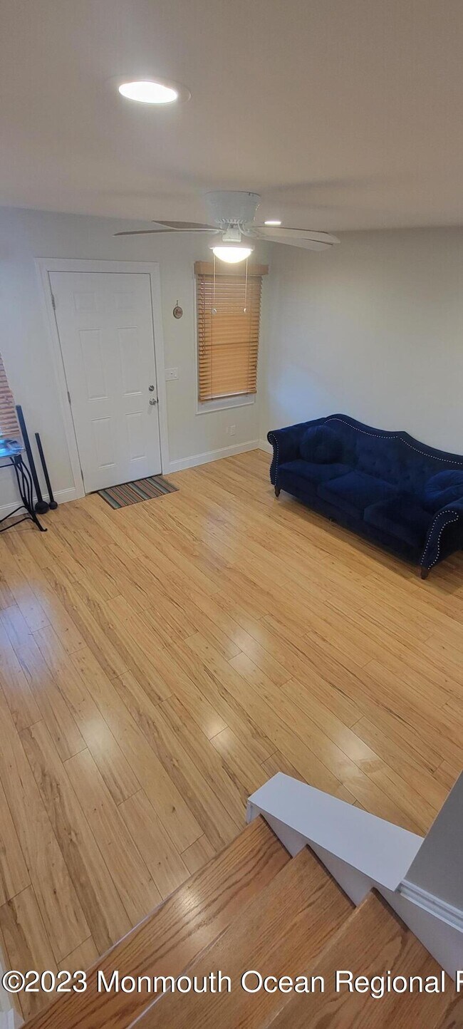 Foto del edificio - 7 West End Ct