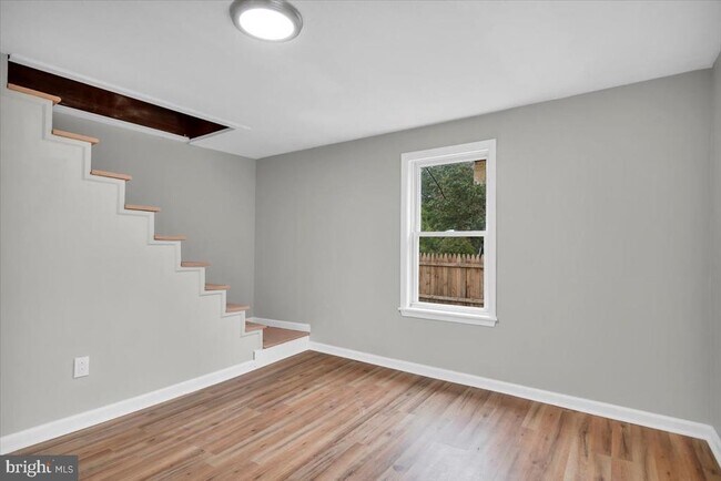 Foto del edificio - 343 Magnolia Ave