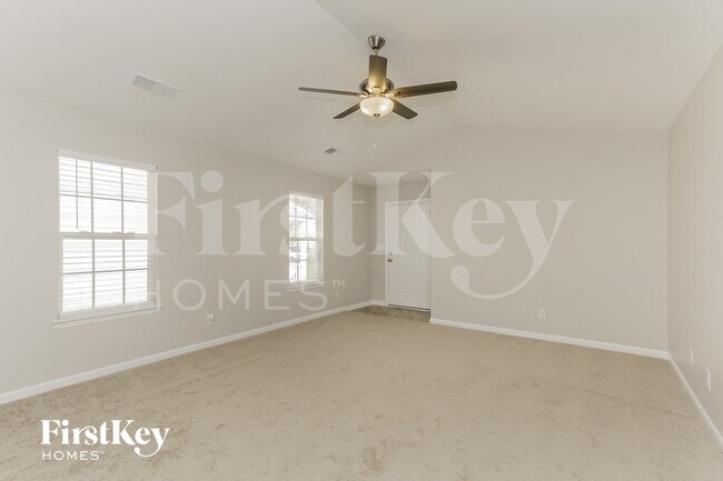 Building Photo - 5716 Henderson Oaks Dr