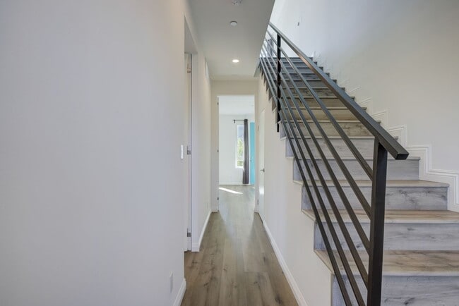 Foto del edificio - 837 N Kingsley Dr