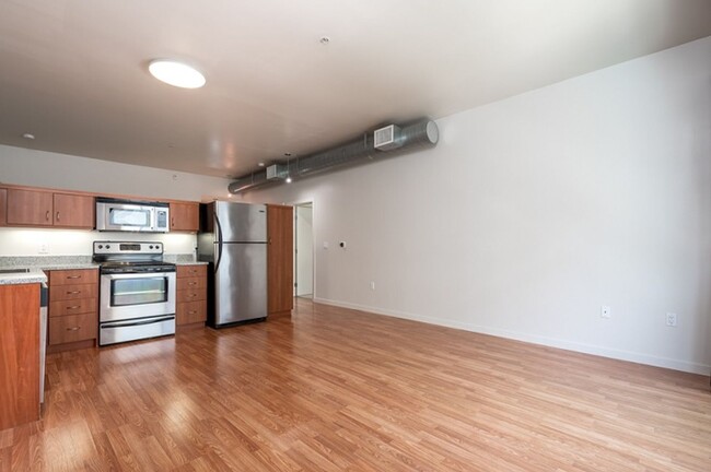 Building Photo - Gorgeous condo for rent