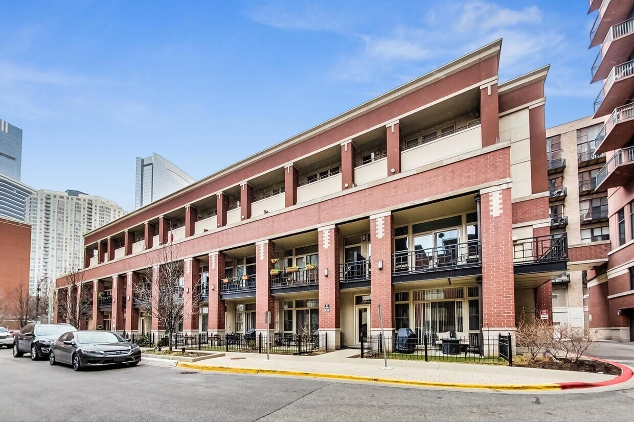 Foto principal - 324 N Jefferson St