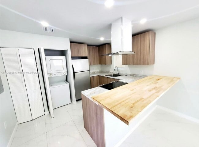 Foto del edificio - 49 SW 14th St
