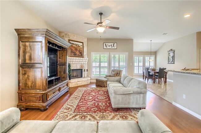 Building Photo - 30617 Chi Chi Dr