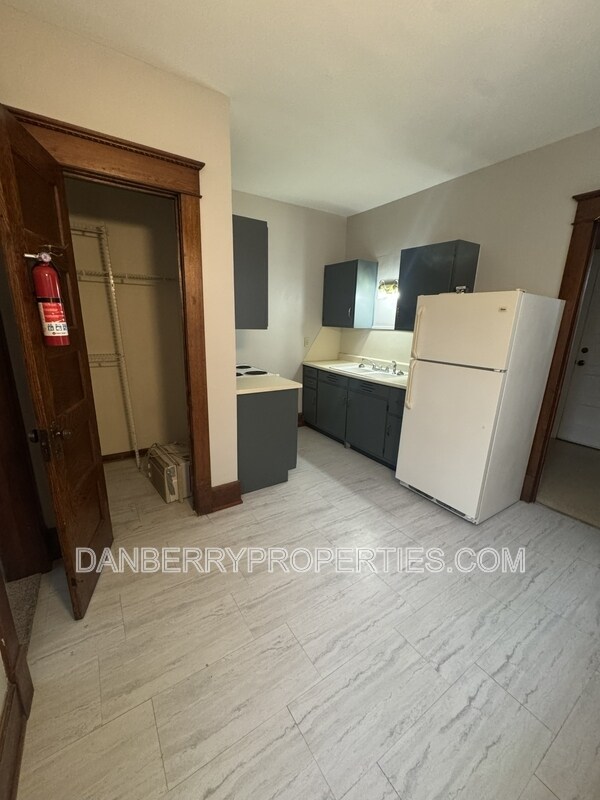 Foto del edificio - 717 N Union St