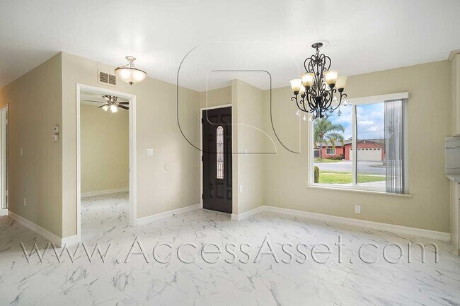 Foto del edificio - Beautiful Single-Story 4 Bed/2 Bath Home I...
