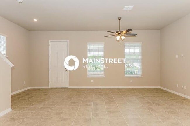Building Photo - 3 Bedroom Pet-Friendly Home in New Smyrna ...