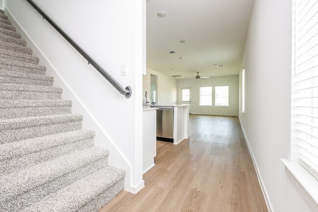 Building Photo - 1506 Shimmering Ocean Wy