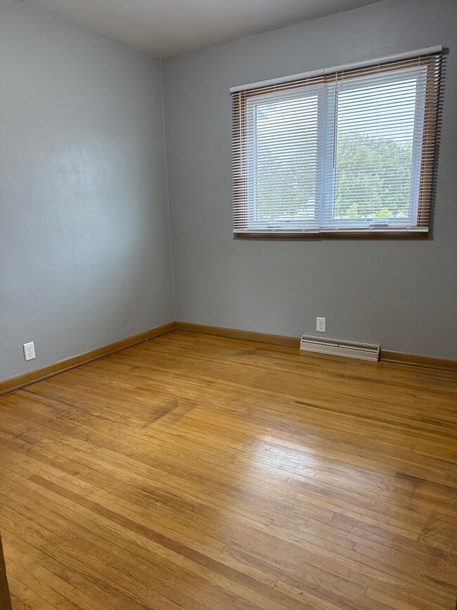 Building Photo - 543 Mildred Ave