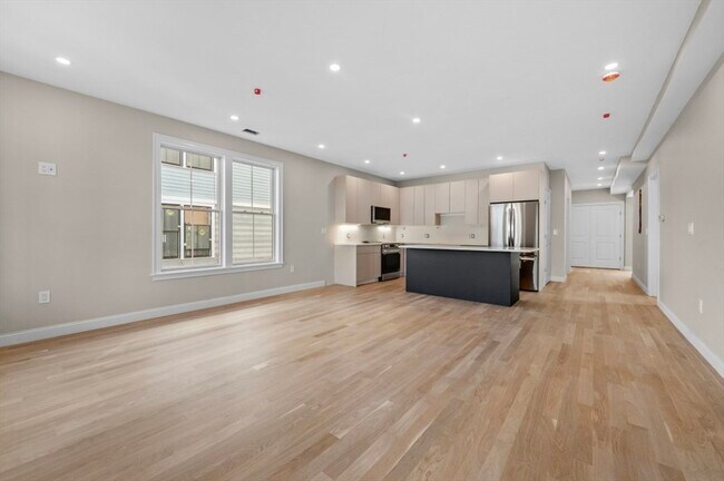 Foto del edificio - 42 Waverly St