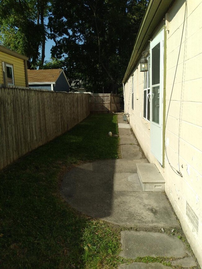 Private fenced side yard - 5126 East 21st St