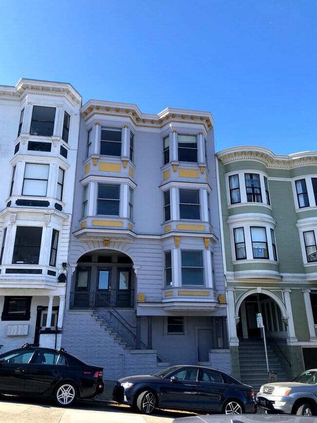 Building Photo - 445 Chestnut St