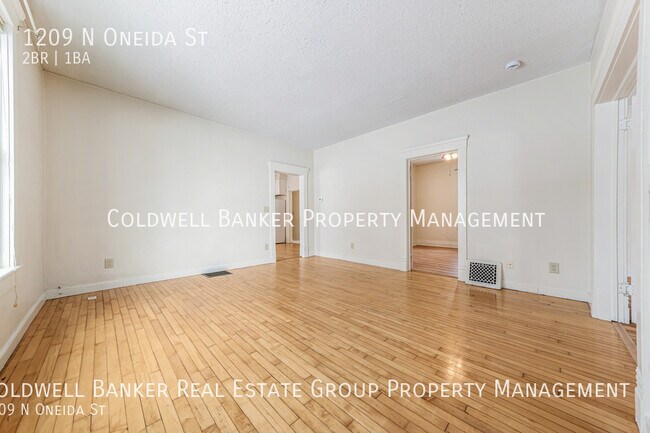 Foto del edificio - 1209 N Oneida St