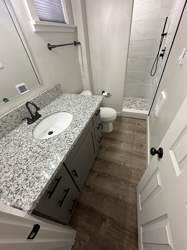 Foto del edificio - 3025 Bailey Ln