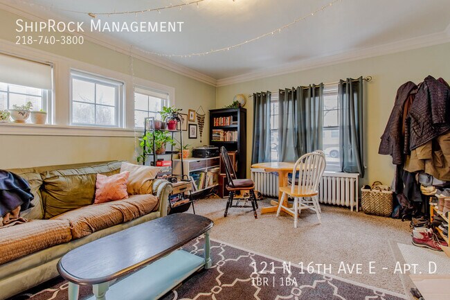 Building Photo - 121 N 16th Ave E Apt. D