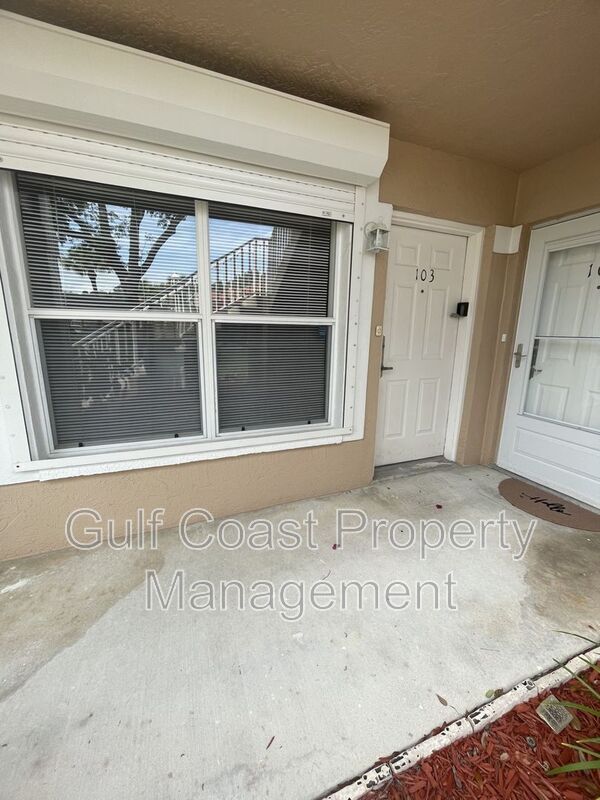 Foto del edificio - 3971 Leeward Passage Ct