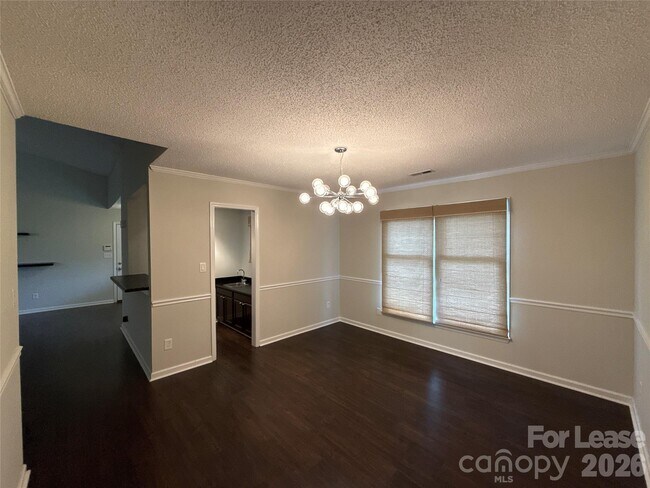 Foto del edificio - 7809 Glencannon Dr