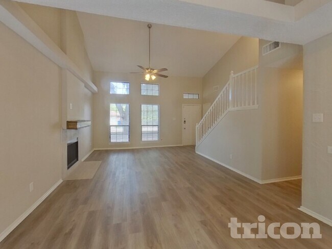 Foto del edificio - 837 Globe Ave