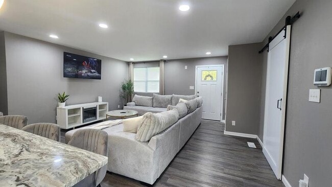 Photo - 600 Apache Road House