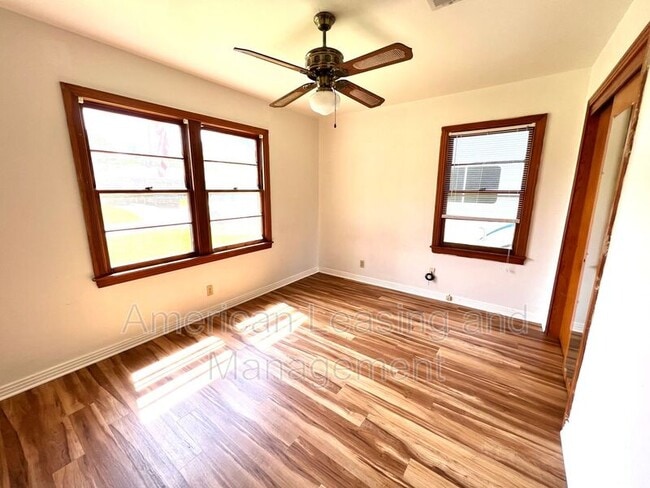Building Photo - 885 Callaway Dr