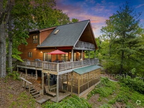Building Photo - 71 Fairview Hills Dr