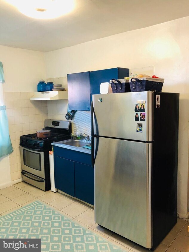 Foto principal - 7166 Marsden St