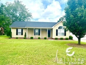 Building Photo - 114 Haywood Dr