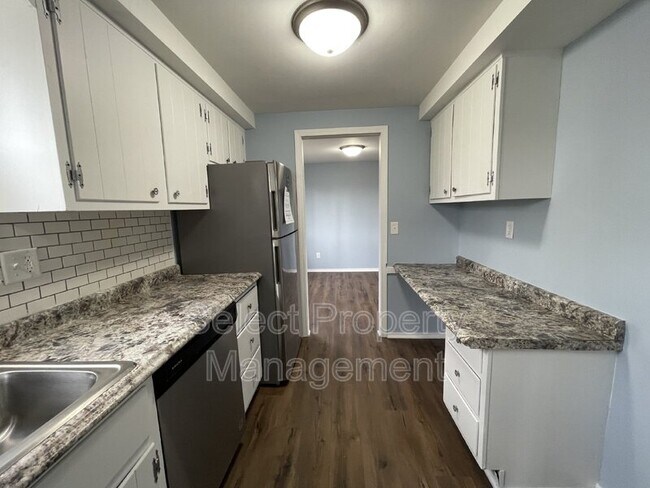 Foto del edificio - 4705 Hartford Drive