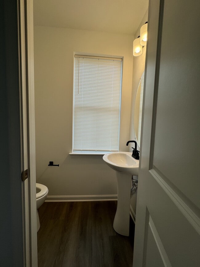 powder room - 509 Rosemary Cir