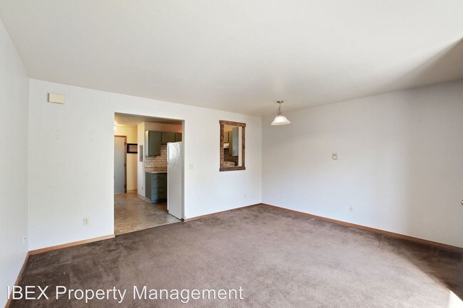 Building Photo - 2 br, 1.5 bath House - 726 Waverly Apt. #4