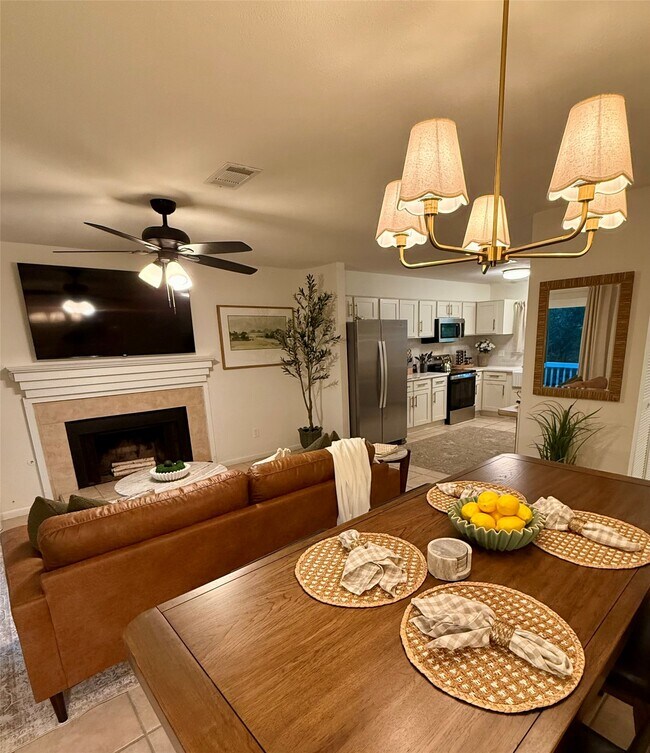 Foto del edificio - 1 Laurel Oak Pl