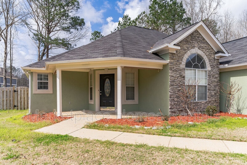 169 St Charles Dr, Helena, AL 35080 House for Rent in Helena, AL