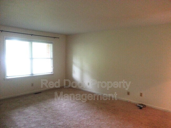 Building Photo - 12347 Daugherty Dr