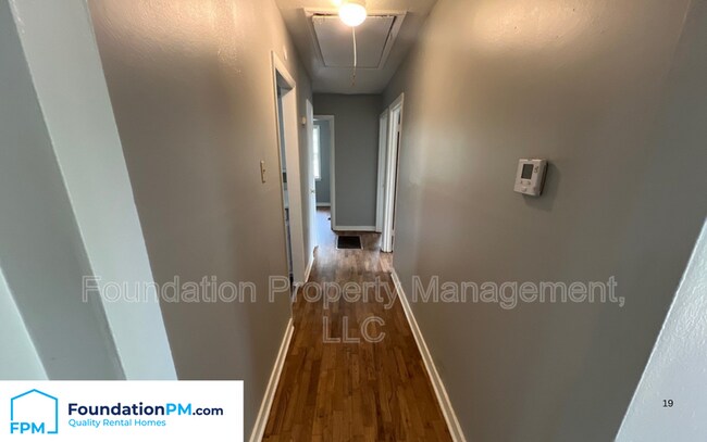 Building Photo - 1700 Dabbs Ave